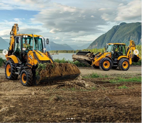Máy xúc đào liên hợp Backhoe Loader cho sân golf