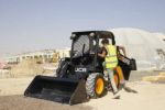 Máy xúc trượt đa năng JCB 135 HD