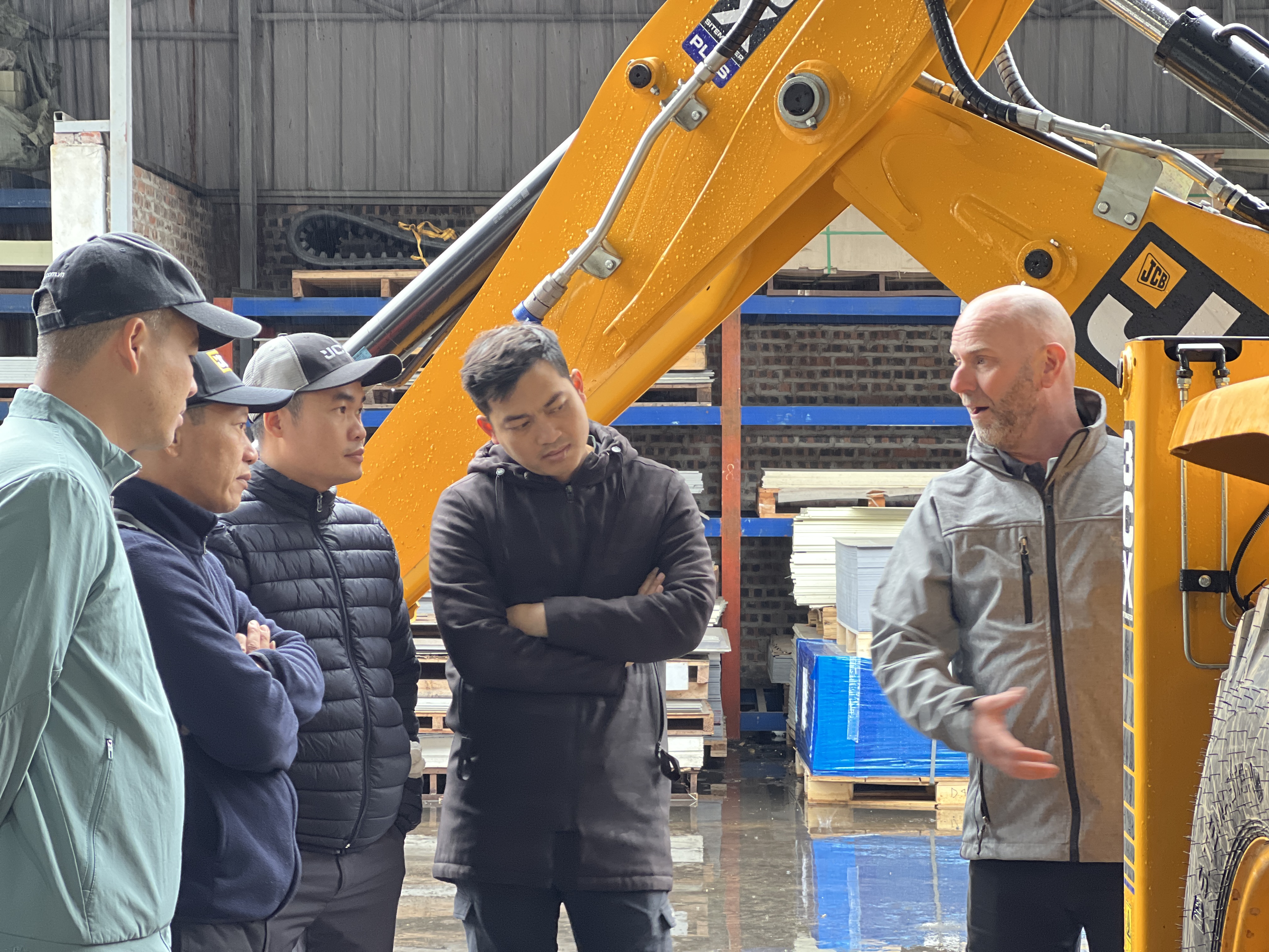 Hướng dẫn vận hành máy xúc đào JCB 3CX